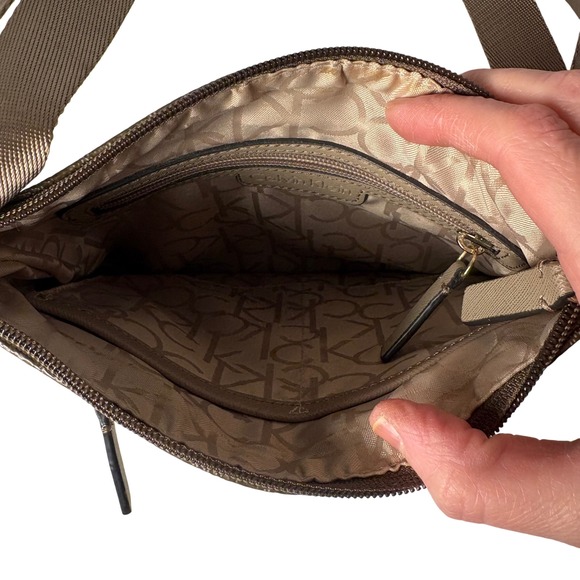 Calvin Klein CK Monogram Crossbody Bag Brown Logo Purse Multi Pocket Adjustable - Picture 7 of 10